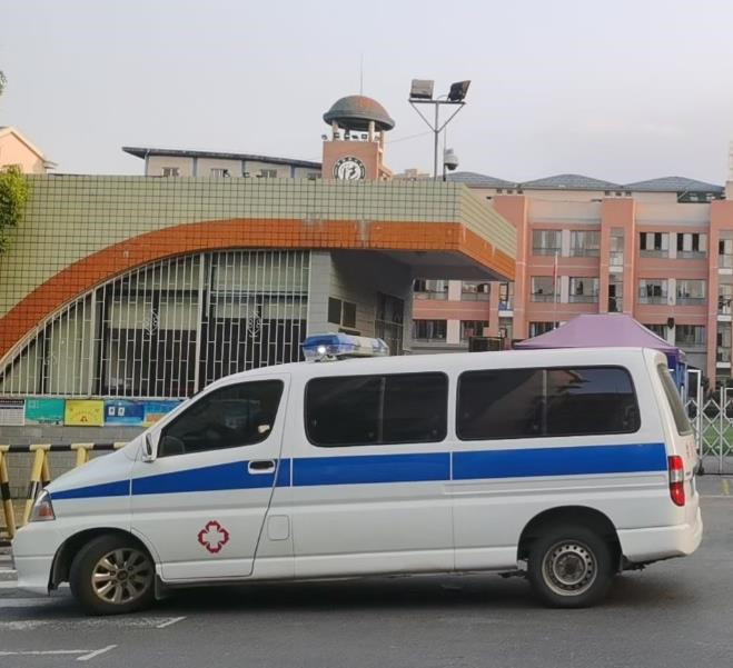 巢湖救护车出租护送骨折病人一公里多少钱